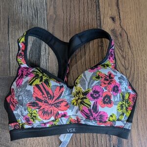 Victoria's secret sports bra. 34C.
